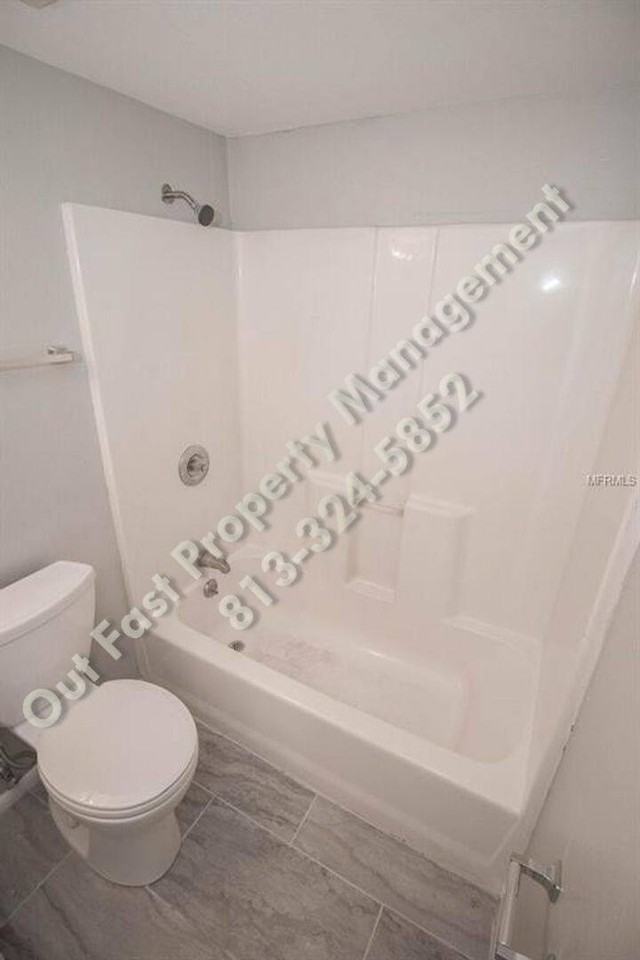 226 Sw Lincoln Cir N #B - Photo 7 of 10