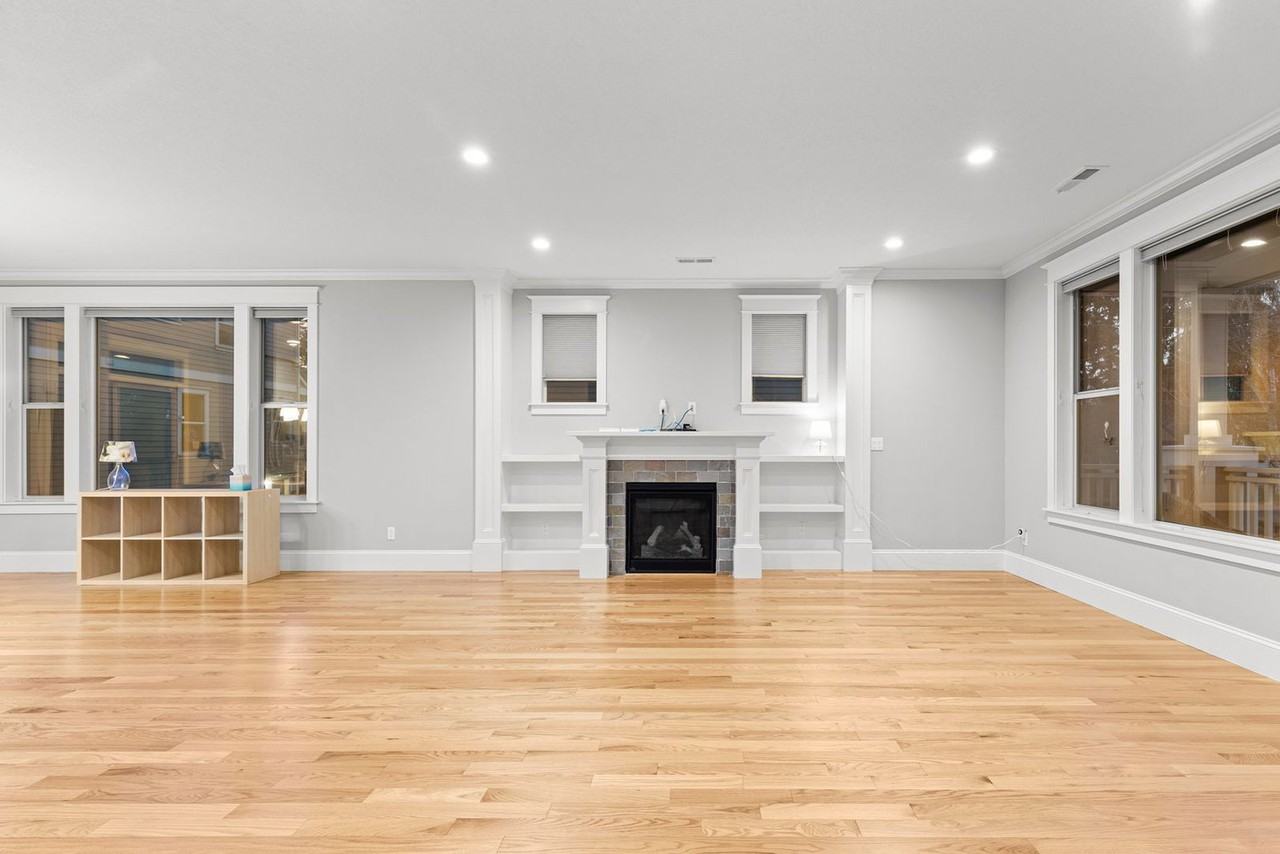 7676 N Decatur St #A - Photo 3 of 29