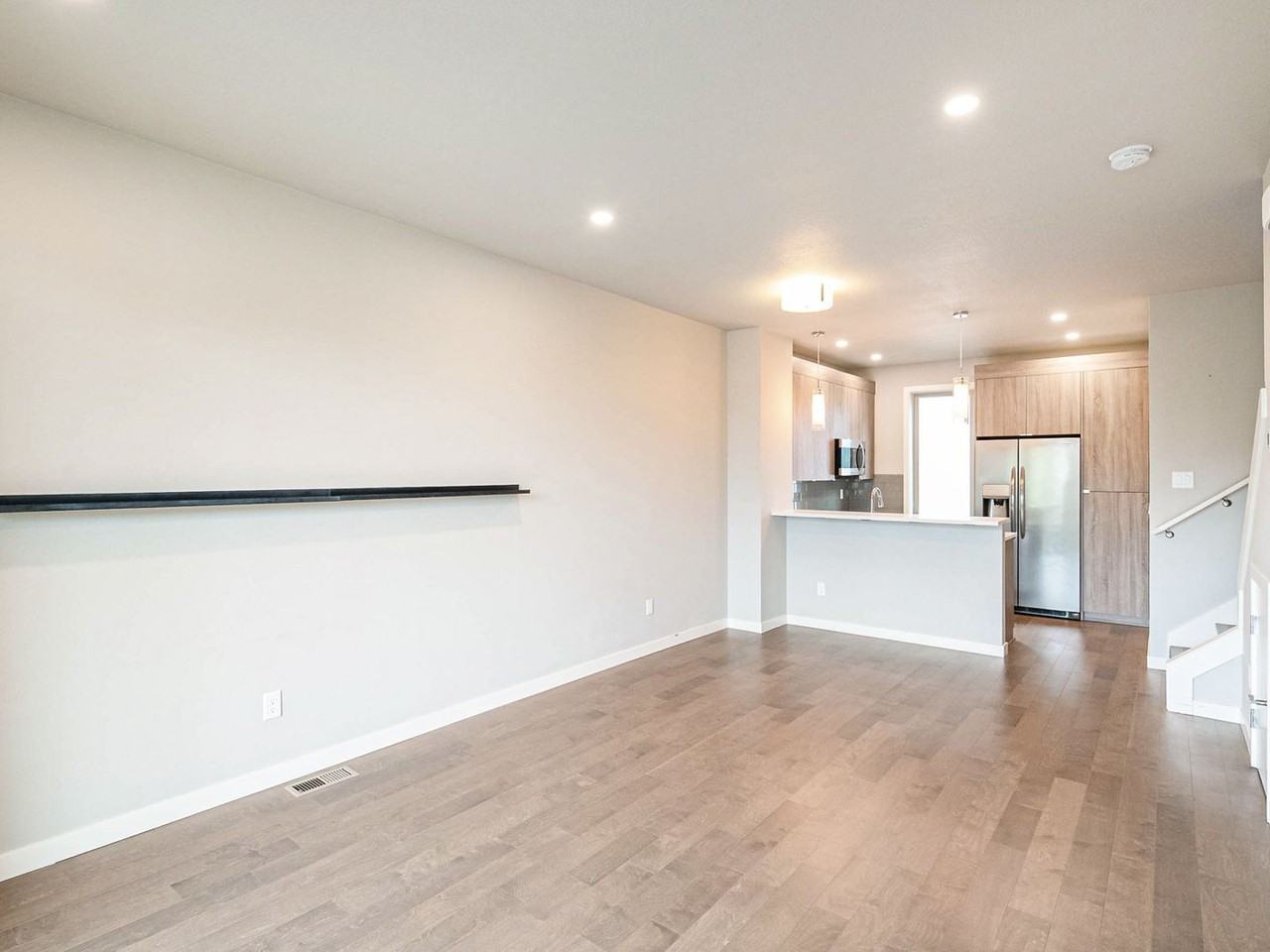 953 N Skidmore St - Photo 5 of 21