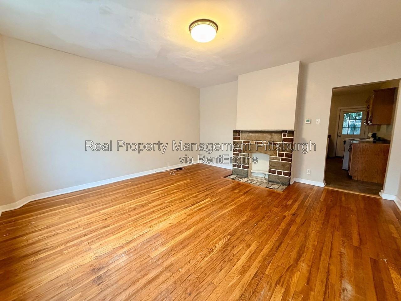 207 Edmond St - Photo 2 of 12
