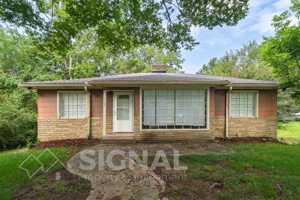 featured image of 1156 Skyline Dr