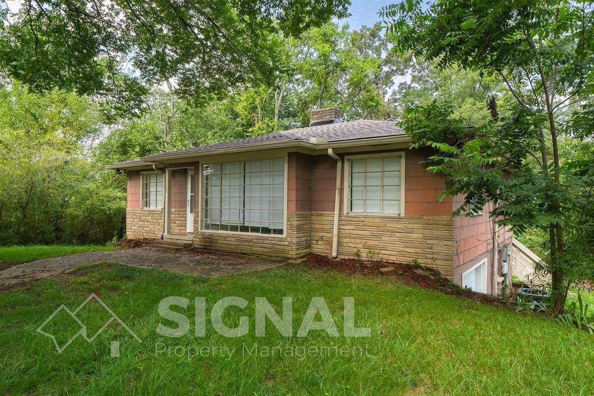1156 Skyline Dr - Photo 2 of 36