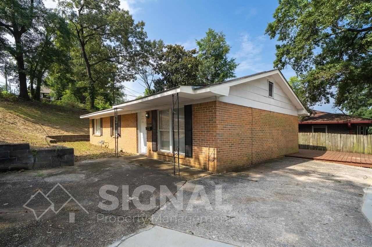 3916 39th St N - Photo 2 of 24