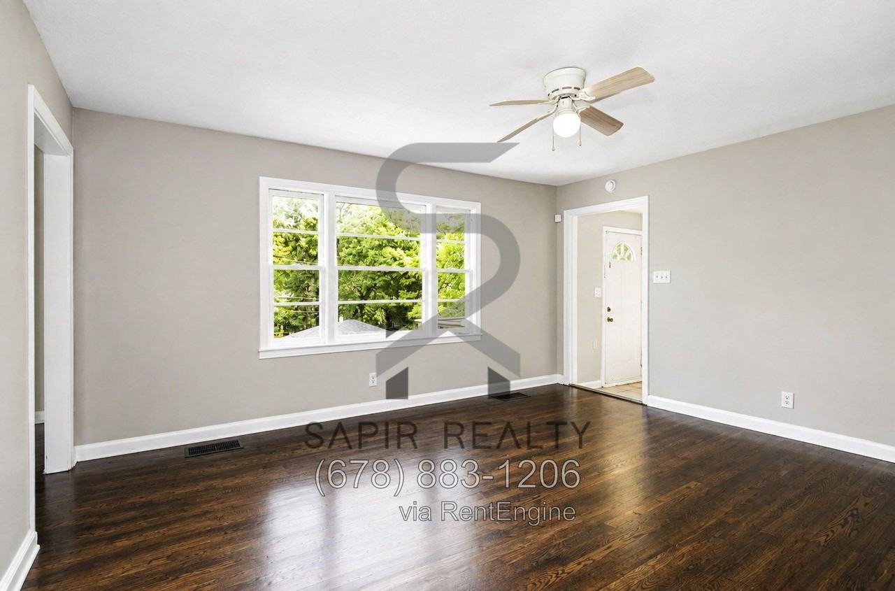 3469 Glen Rd - Photo 3 of 16