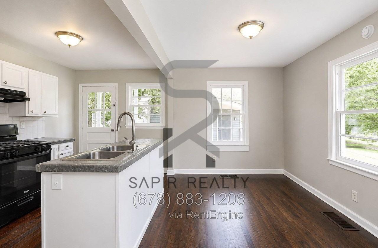3469 Glen Rd - Photo 4 of 16