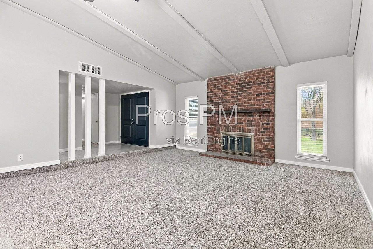 5281 Reed Dr - Photo 6 of 19