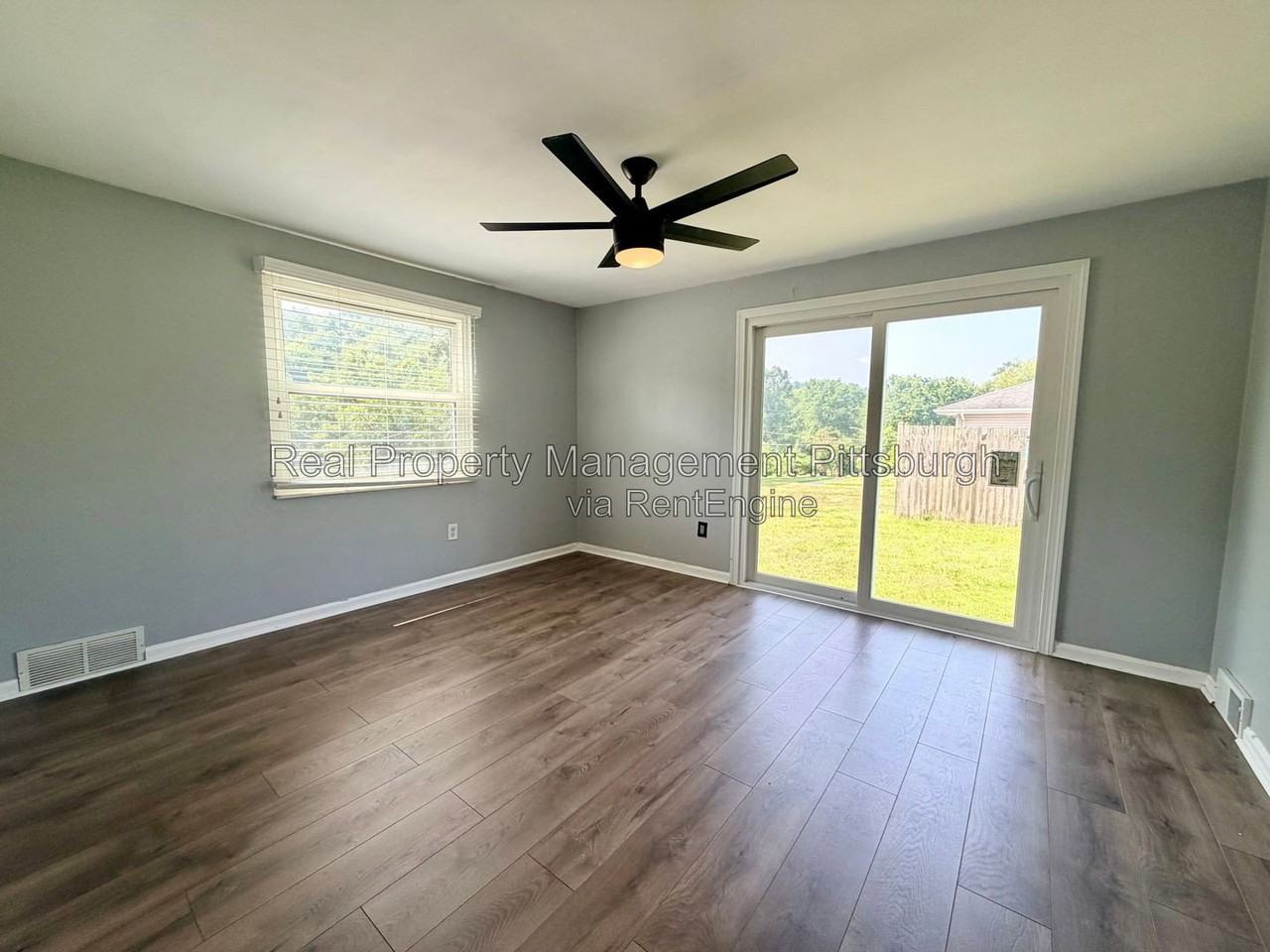 7802 Noblestown Rd - Photo 4 of 14