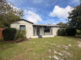 featured image of 144 N Park Ave