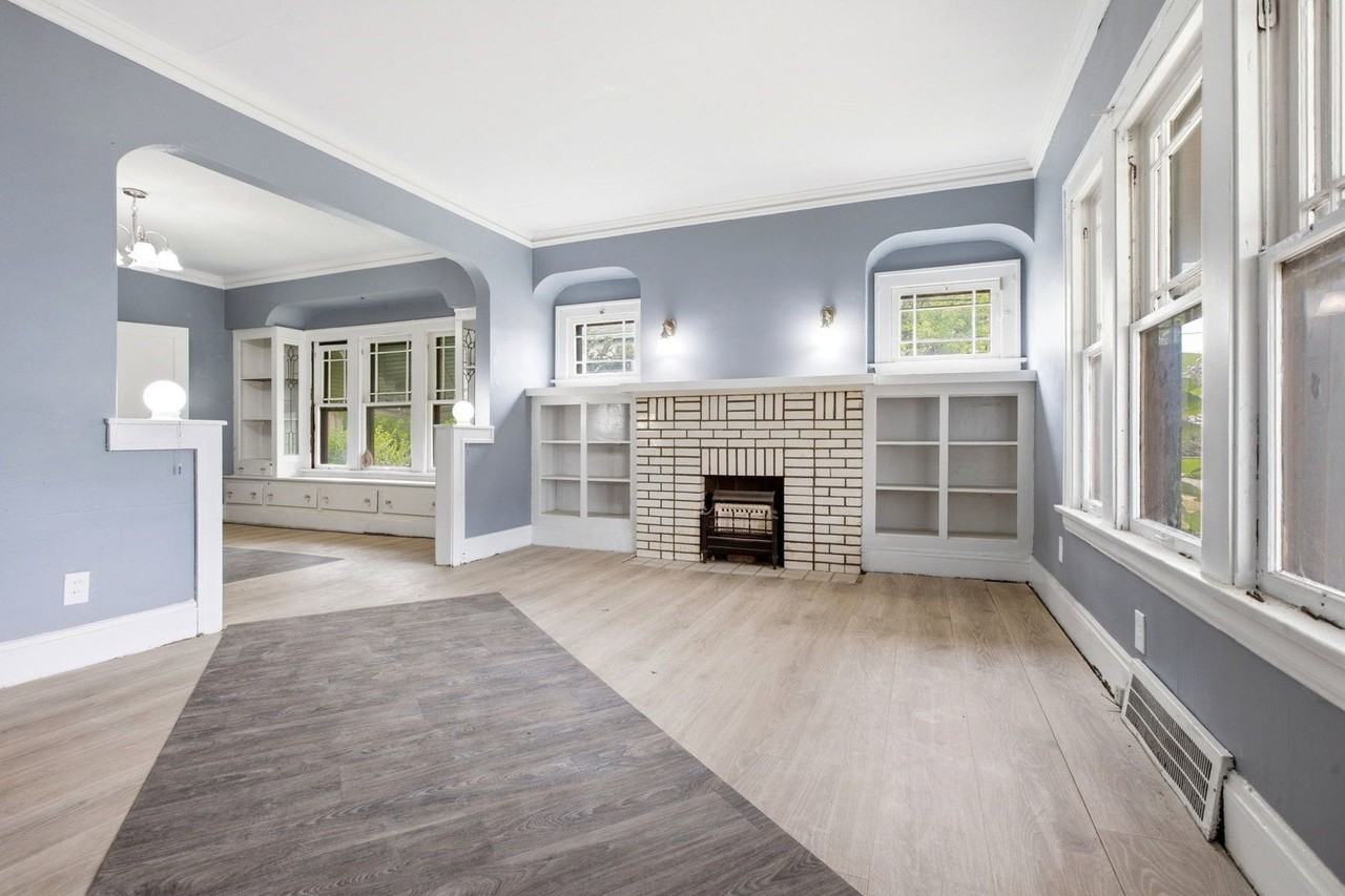 12313 Rexford Ave - Photo 5 of 46