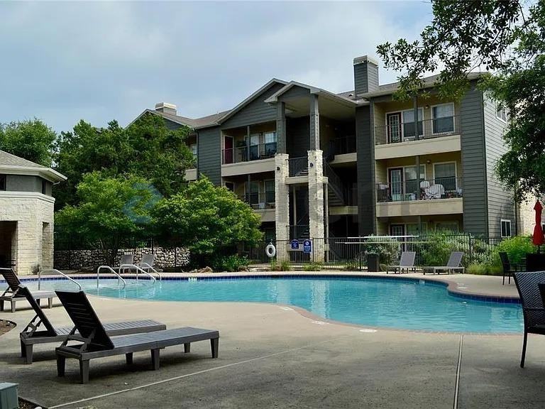 2320 Gracy Farms Ln #823 - Photo 2 of 16