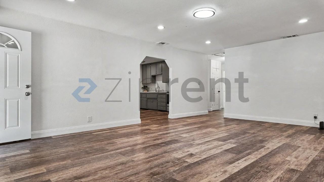 3422 9th Ave - Photo 5 of 48