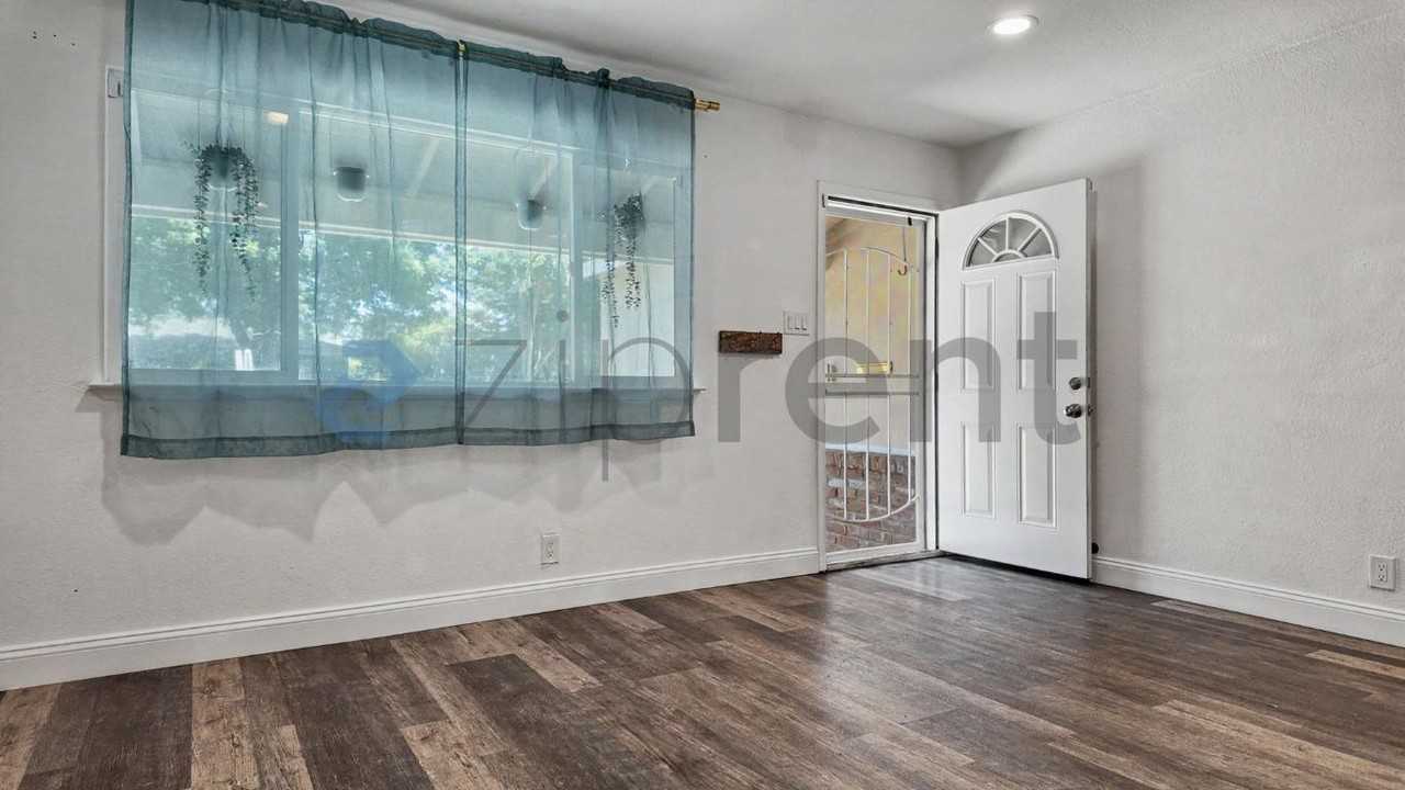 3422 9th Ave - Photo 2 of 48