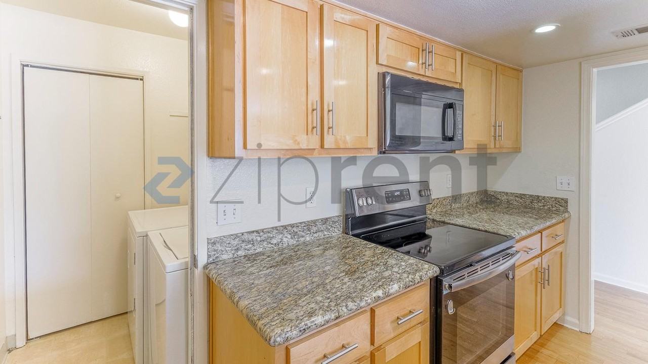 374 Tabor Ave - Photo 3 of 20