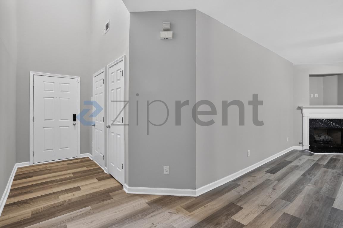 118 Meeting Place Rd - Photo 4 of 25