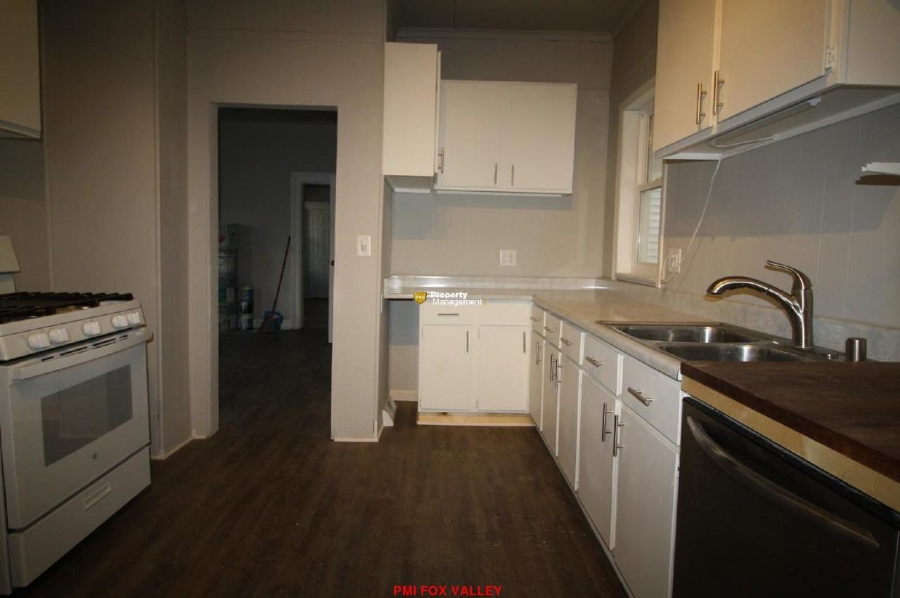 102 W Irving Ave - Photo 5 of 21