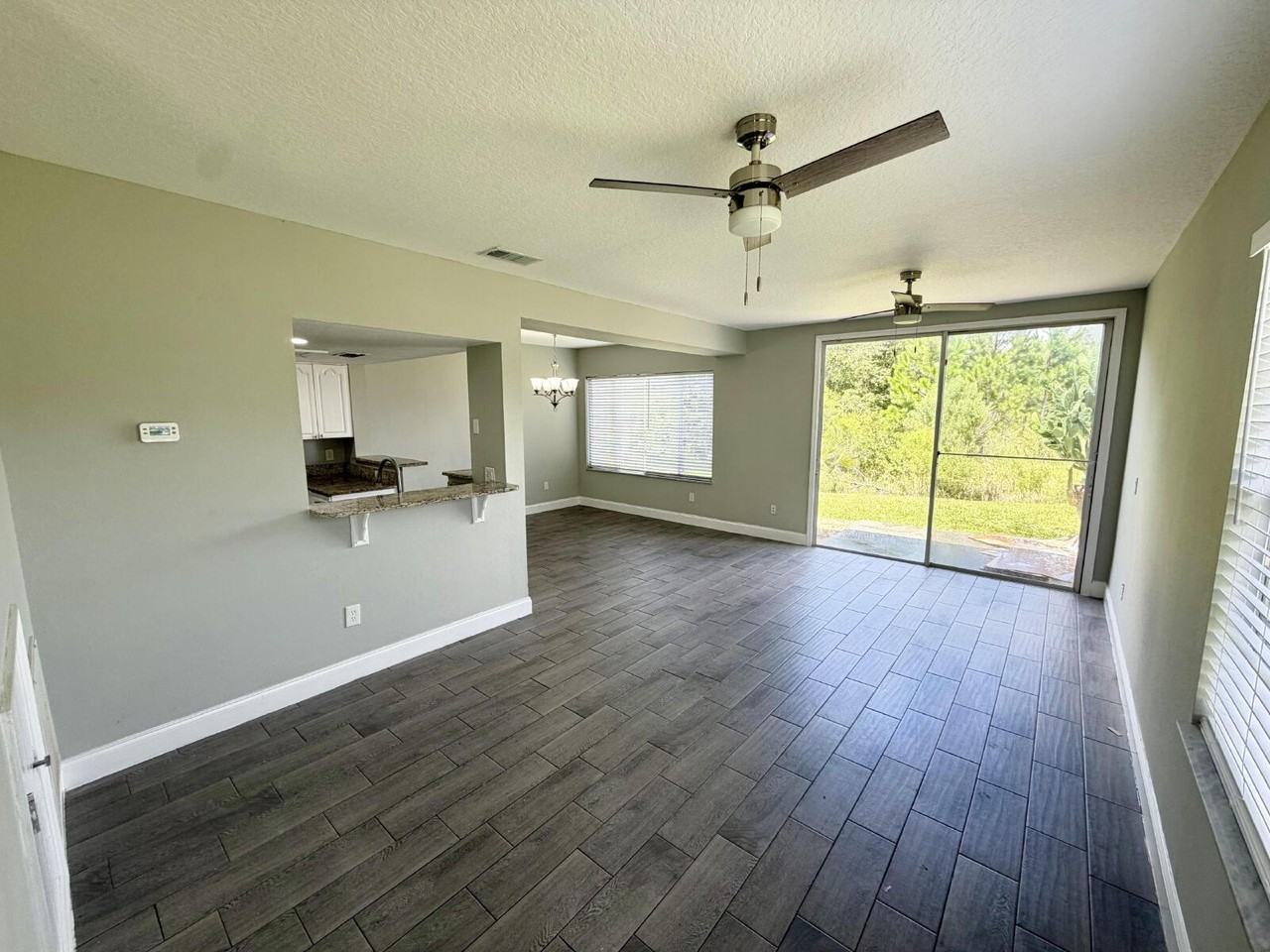 1334 Washington Palm Loop #A - Photo 4 of 15