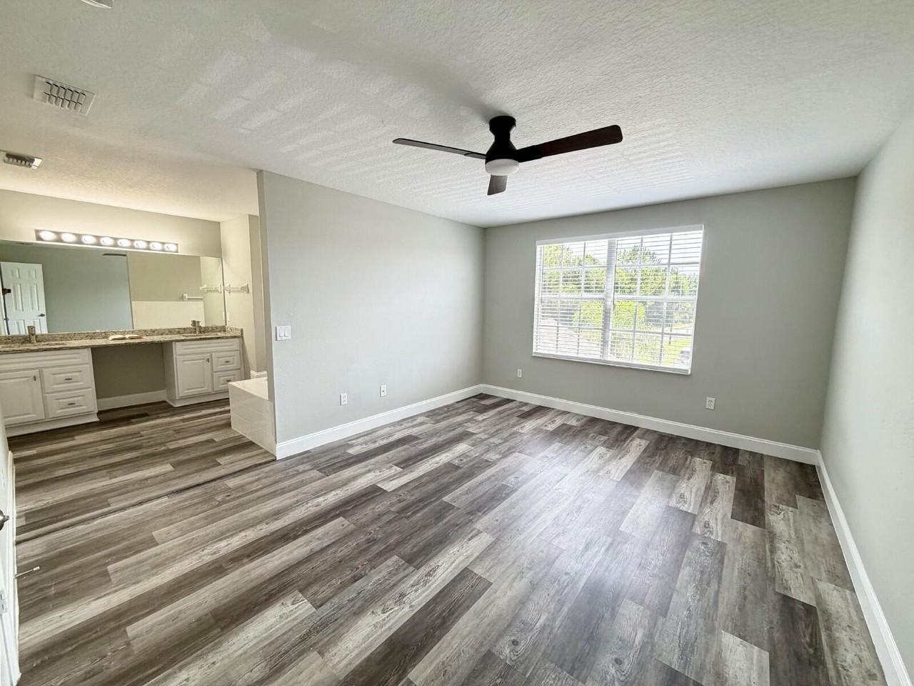 1334 Washington Palm Loop #A - Photo 6 of 15