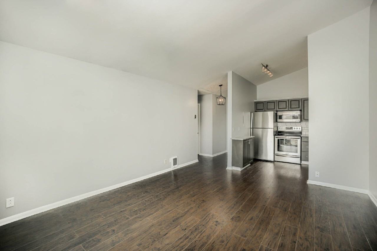 613 Hillsboro Rd Apt A23 - Photo 6 of 27