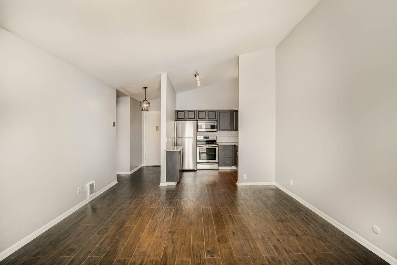 613 Hillsboro Rd Apt A23 - Photo 7 of 27