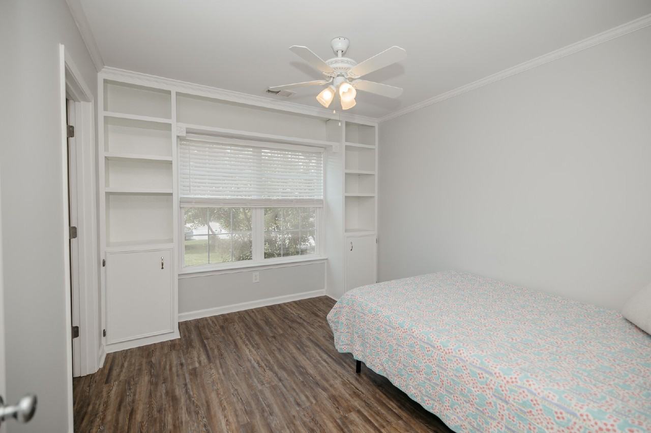 262 Island Green Rd - Photo 6 of 30