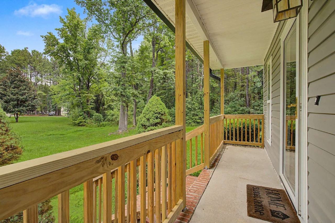 5812 Gentle Wind Dr - Photo 7 of 30