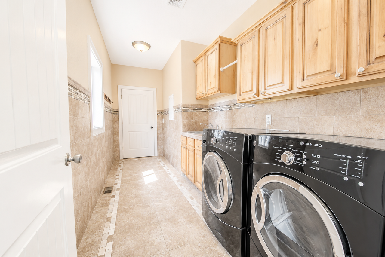 18165 Midland Blvd - Photo 7 of 19