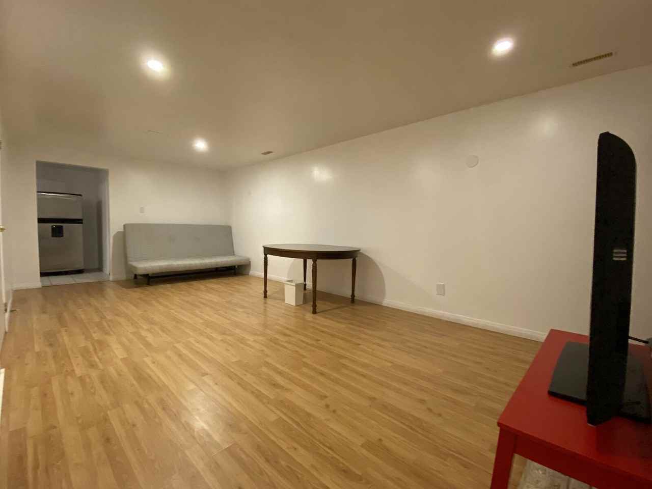 10932 38 Ave Nw - Photo 2 of 8