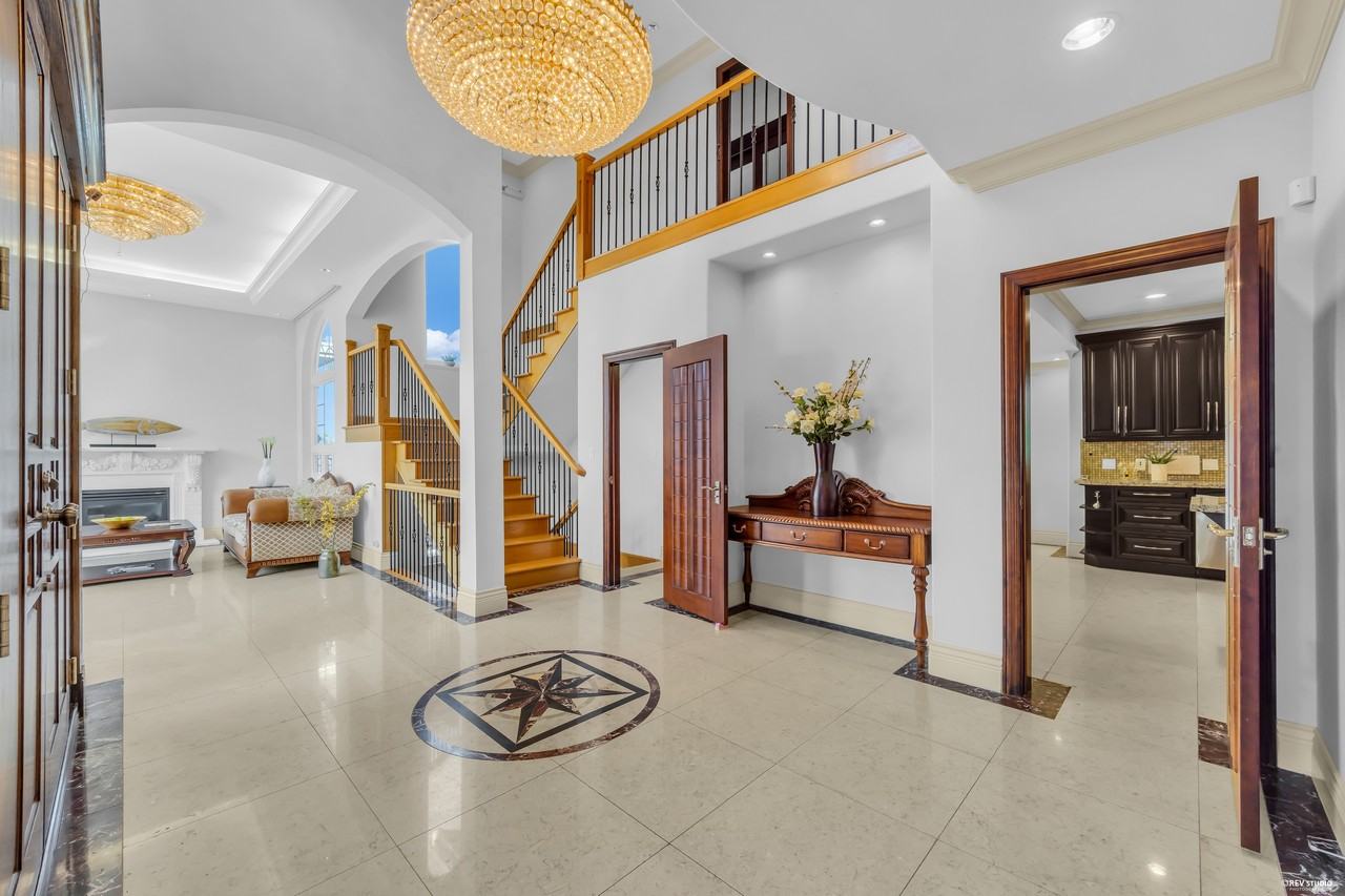 7353 Union Street - Photo 4 of 38