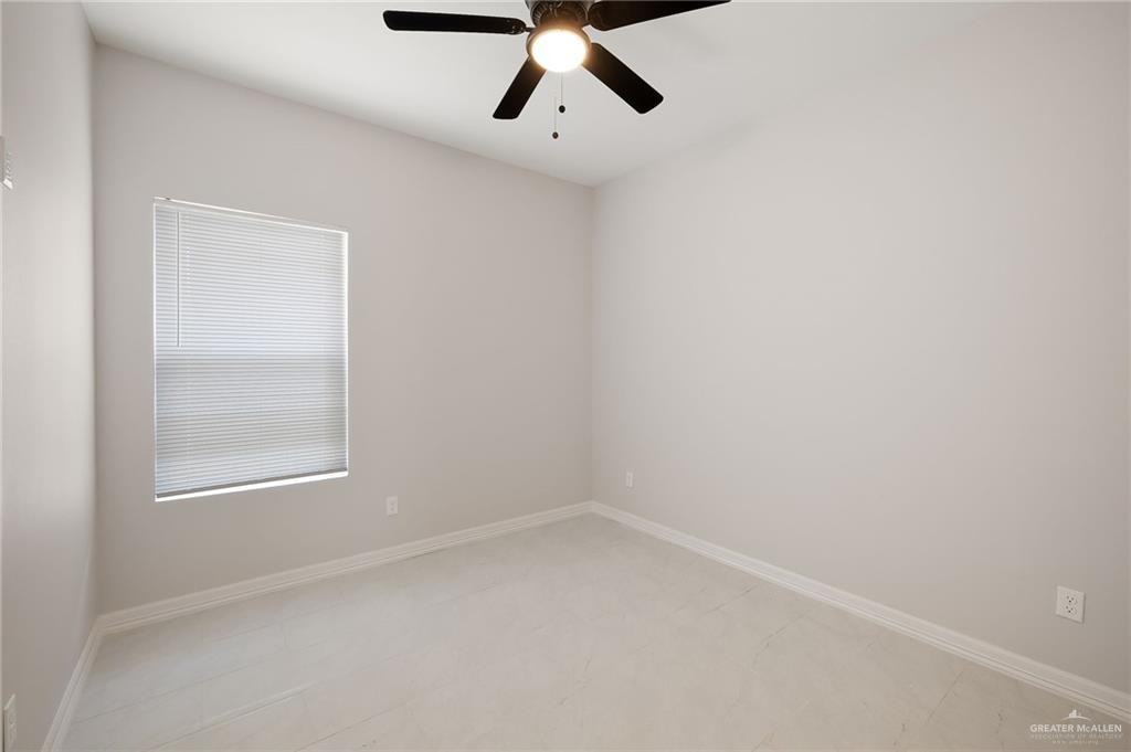 4601 Larkspur Ave #3 - Photo 5 of 14