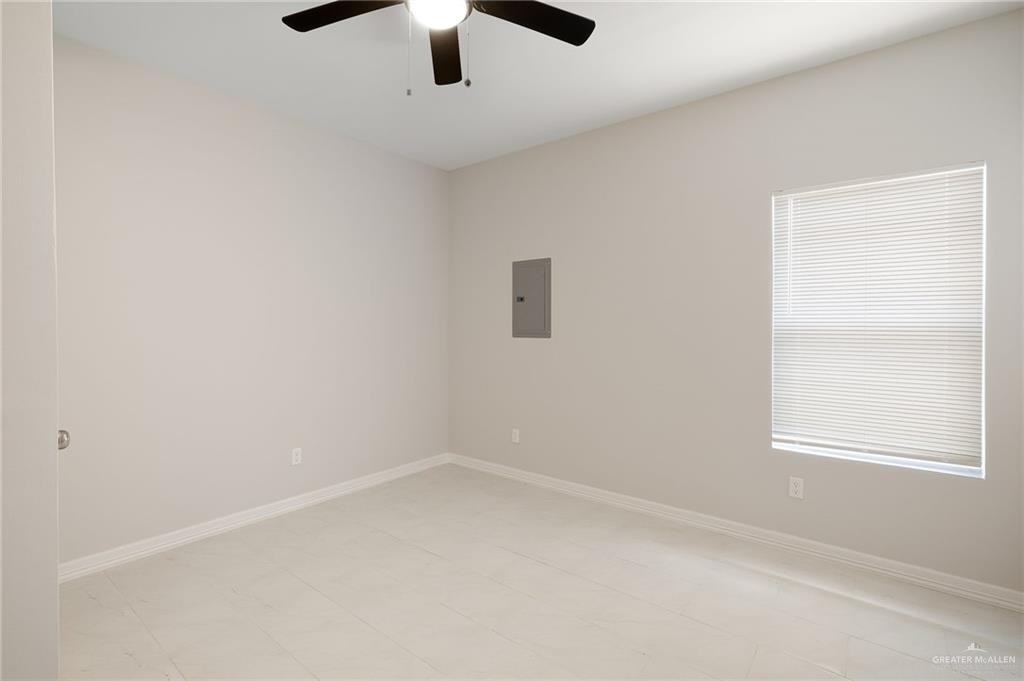 4601 Larkspur Ave #3 - Photo 7 of 14