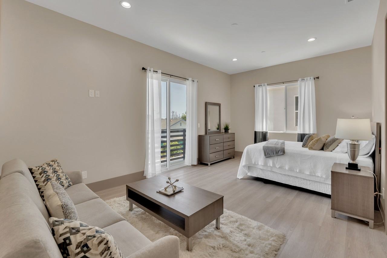 8224 Starr St #NA - Photo 6 of 8