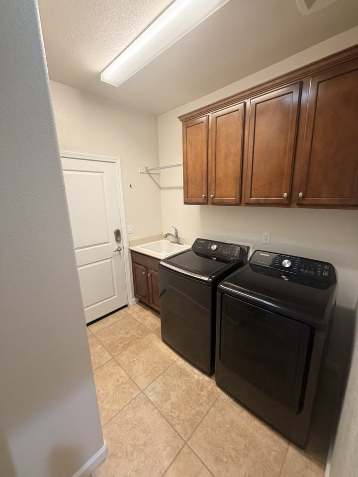 9855 Sheffield Way #NA - Photo 5 of 18