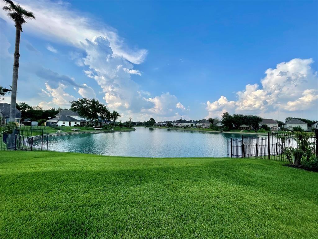 4014 Laguna Point Ln #NA - Photo 4 of 32