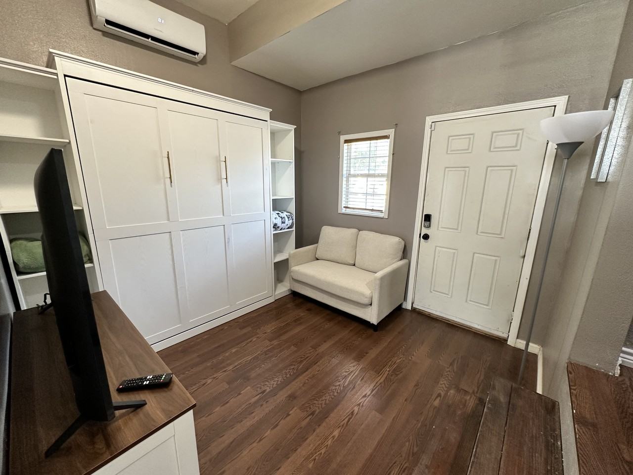 3105 N Hancock Ave #NA - Photo 3 of 24