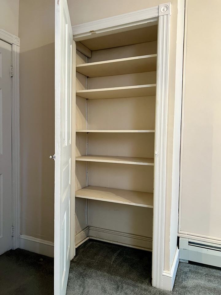 48 E Stewart Ave #B - Photo 6 of 11