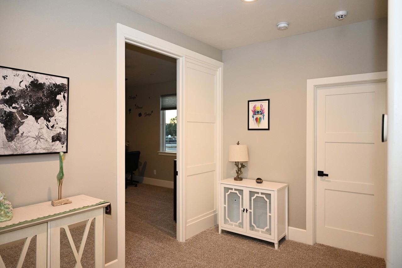 3202 Taylor Village Dr - Photo 4 of 10