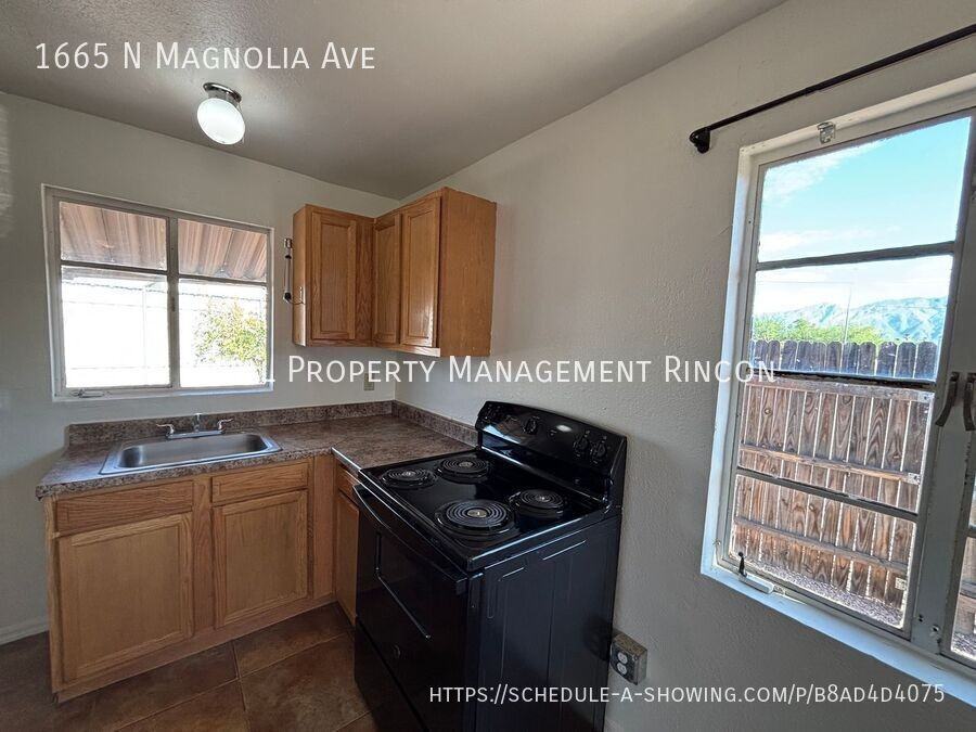 1665 N Magnolia Ave - Photo 5 of 10