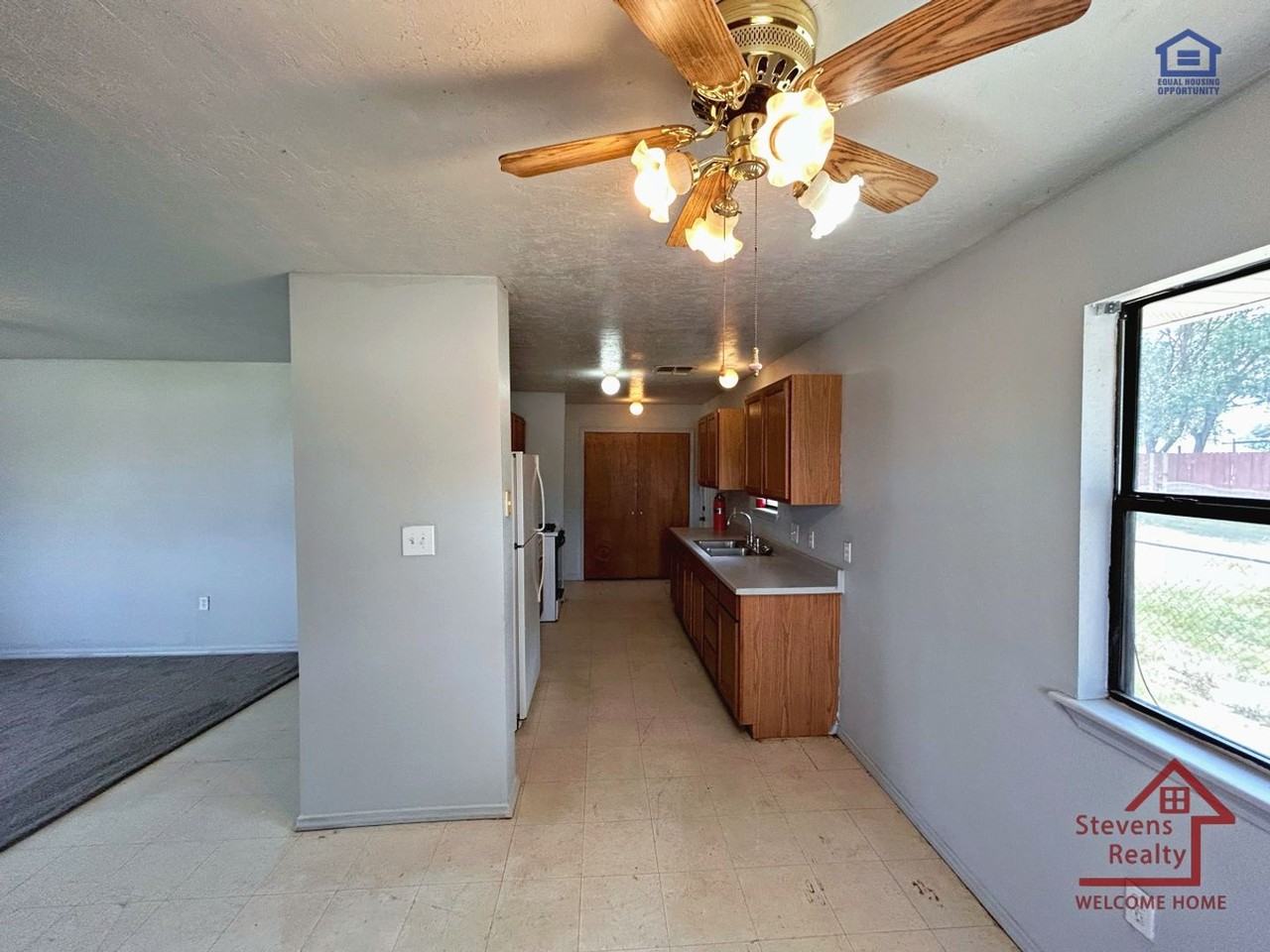 1302 Sw Texas Ave - Photo 7 of 17