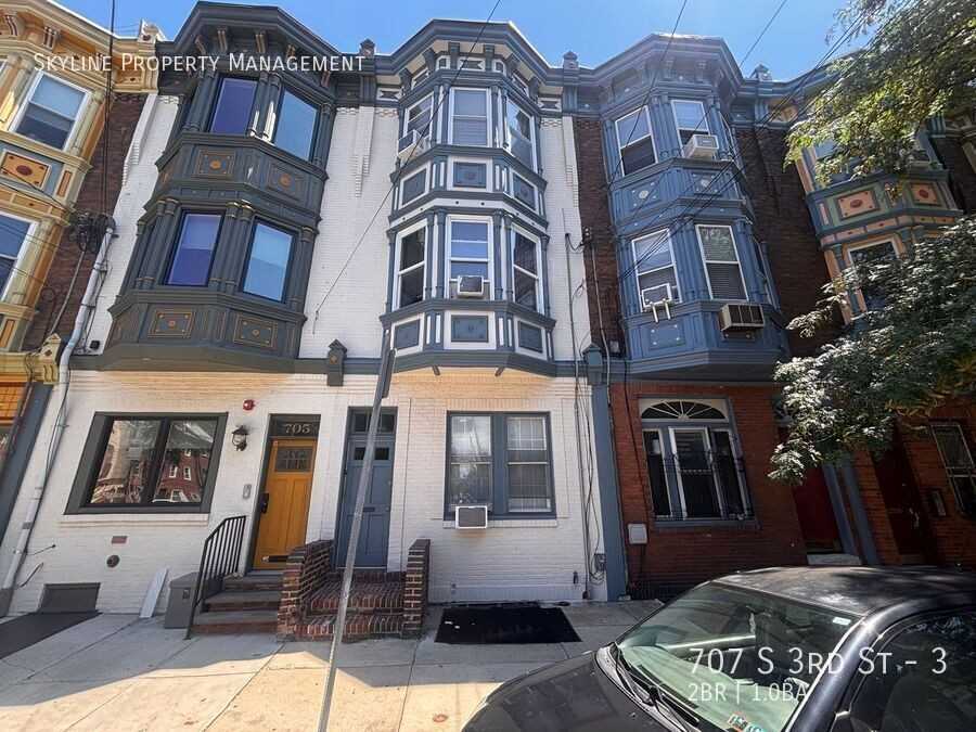 707 S 3rd St #3 - Photo 2 of 17