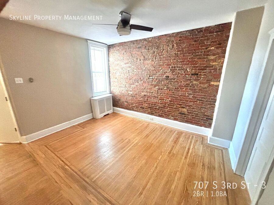707 S 3rd St #3 - Photo 4 of 17