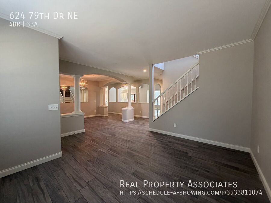 624 79th Dr Ne - Photo 3 of 39