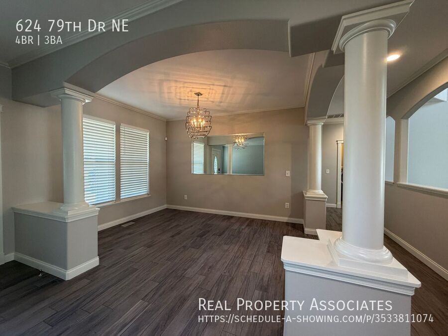 624 79th Dr Ne - Photo 4 of 39