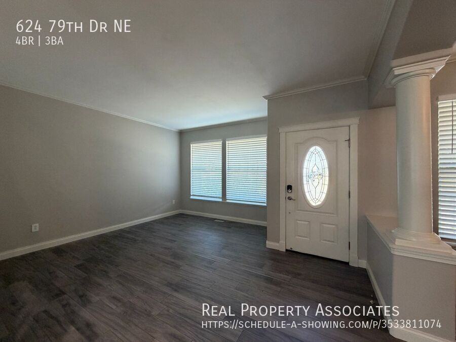 624 79th Dr Ne - Photo 5 of 39