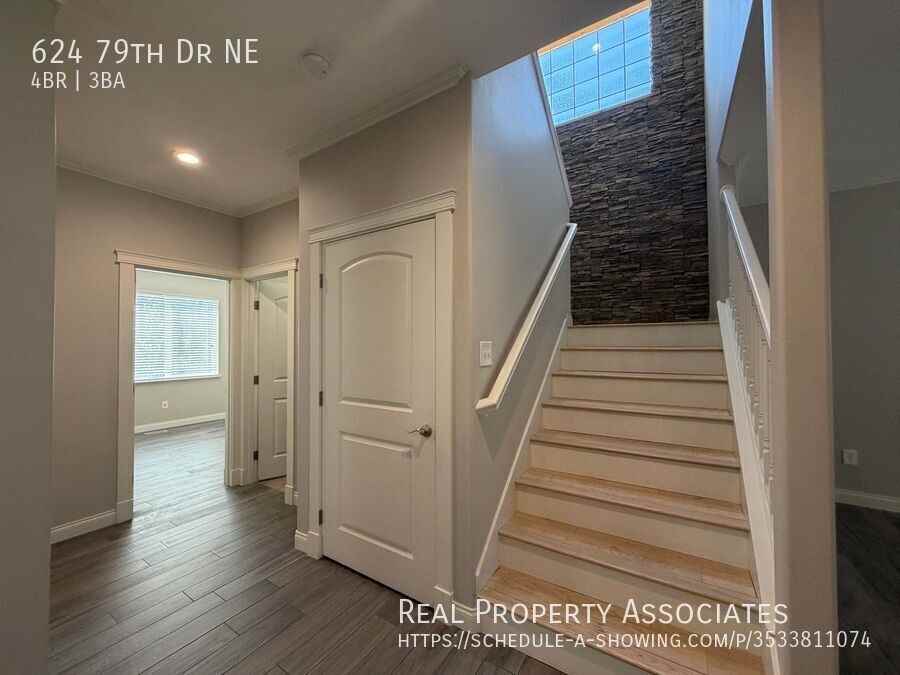 624 79th Dr Ne - Photo 6 of 39