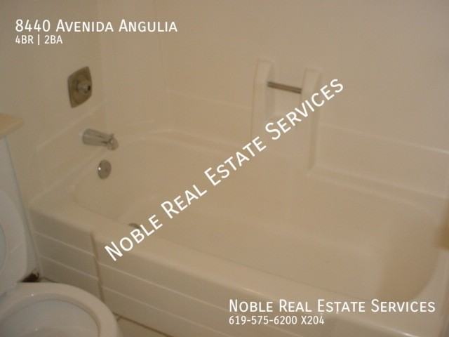 8440 Avenida Angulia - Photo 4 of 20