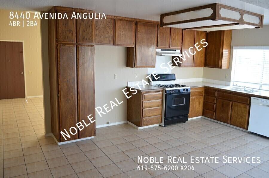 8440 Avenida Angulia - Photo 5 of 20