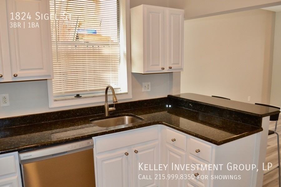1824 Sigel St - Photo 7 of 33