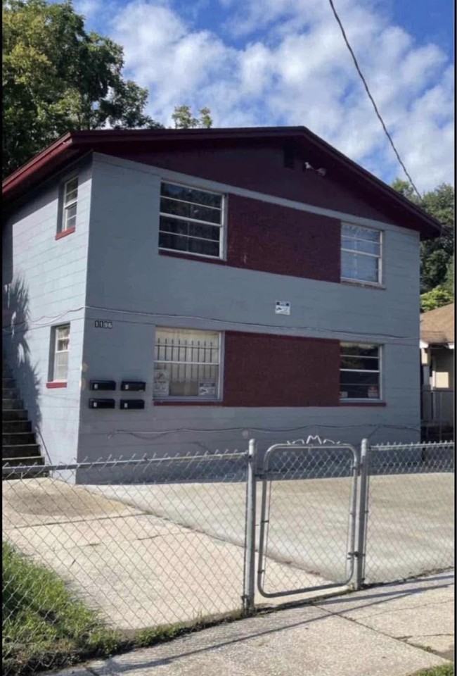 1196 W 30th St #NA - Photo 2 of 4
