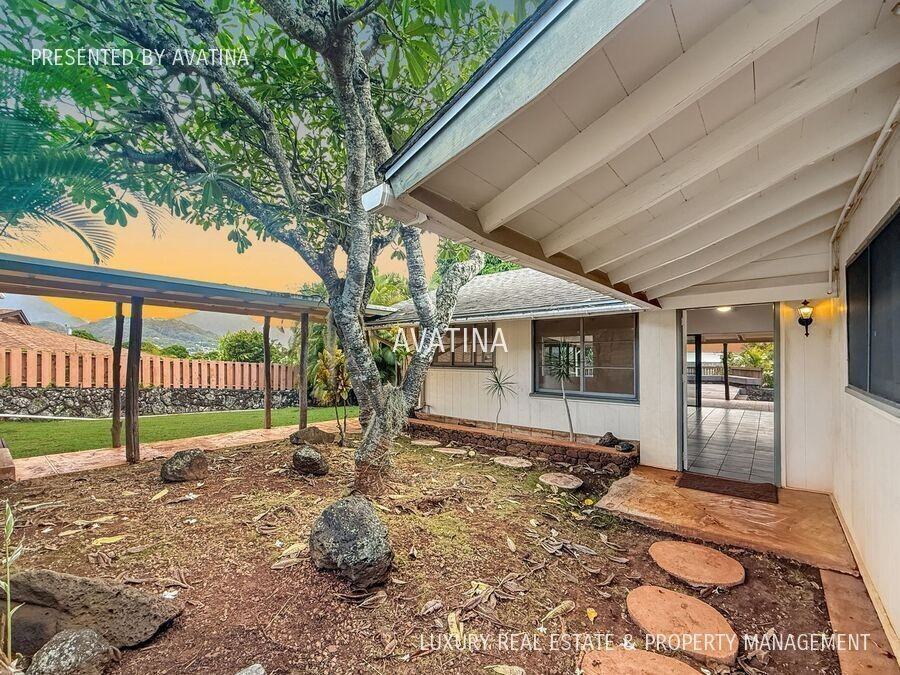 44-325 Kaneohe Bay Dr - Photo 2 of 27
