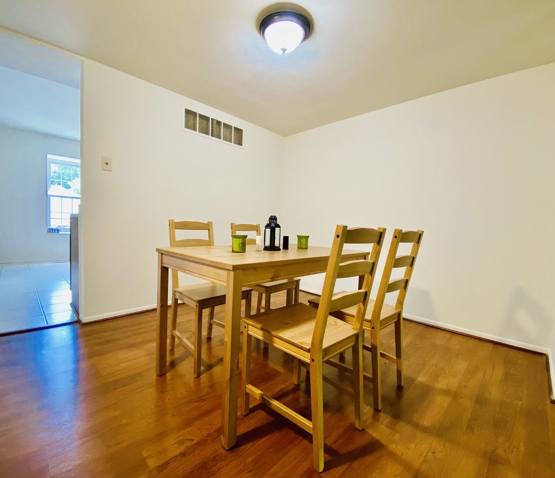 10690 High Beam Ct - Photo 7 of 30